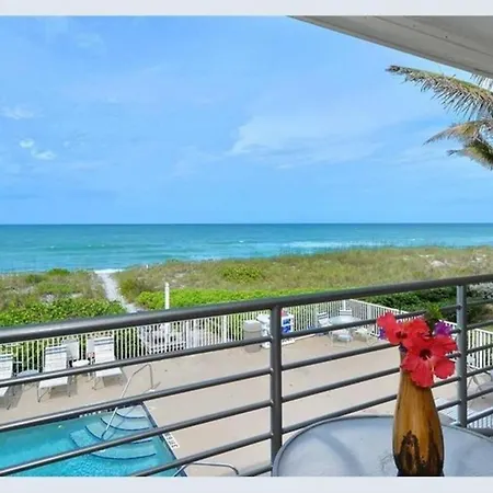 The Beach On Longboat Key